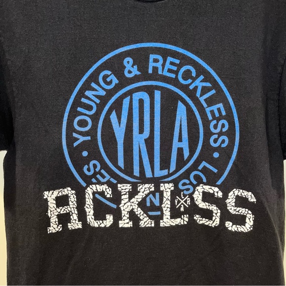 Young & Reckless Recked Medallion graphic T-Shirt men size L black short sleeves - Picture 4 of 4